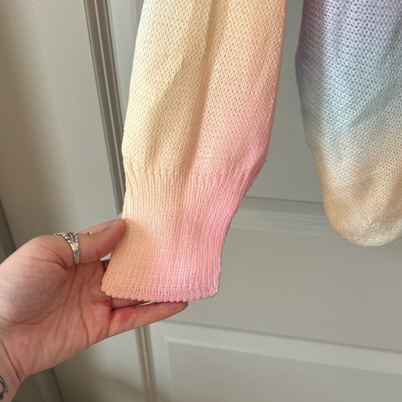 Pastel Ombré Pullover Sweater - Picture 11 of 12